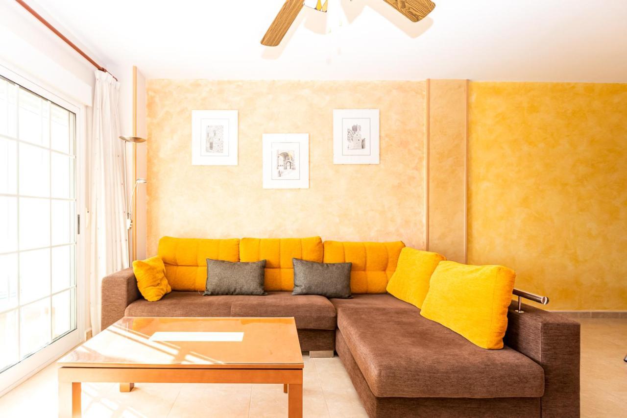 Pilki Apartamento 카로보네라스 외부 사진