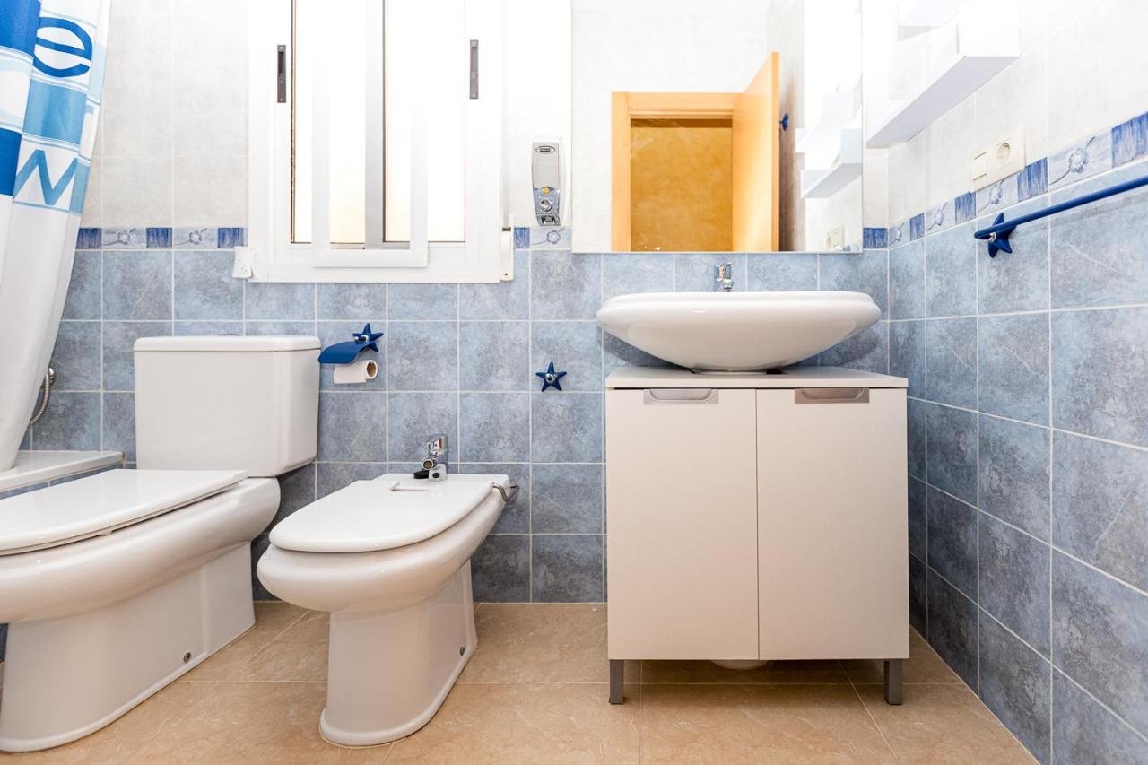 Pilki Apartamento 카로보네라스 외부 사진